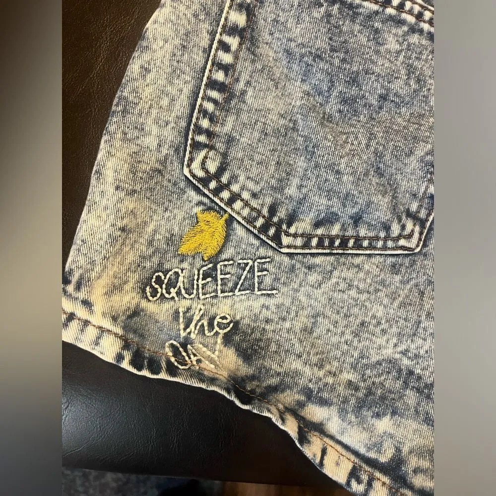 Cactus Embroidered Acid‎ Wash Jean Shorts Size 27 Western Desert Festival Vibes - Image 7