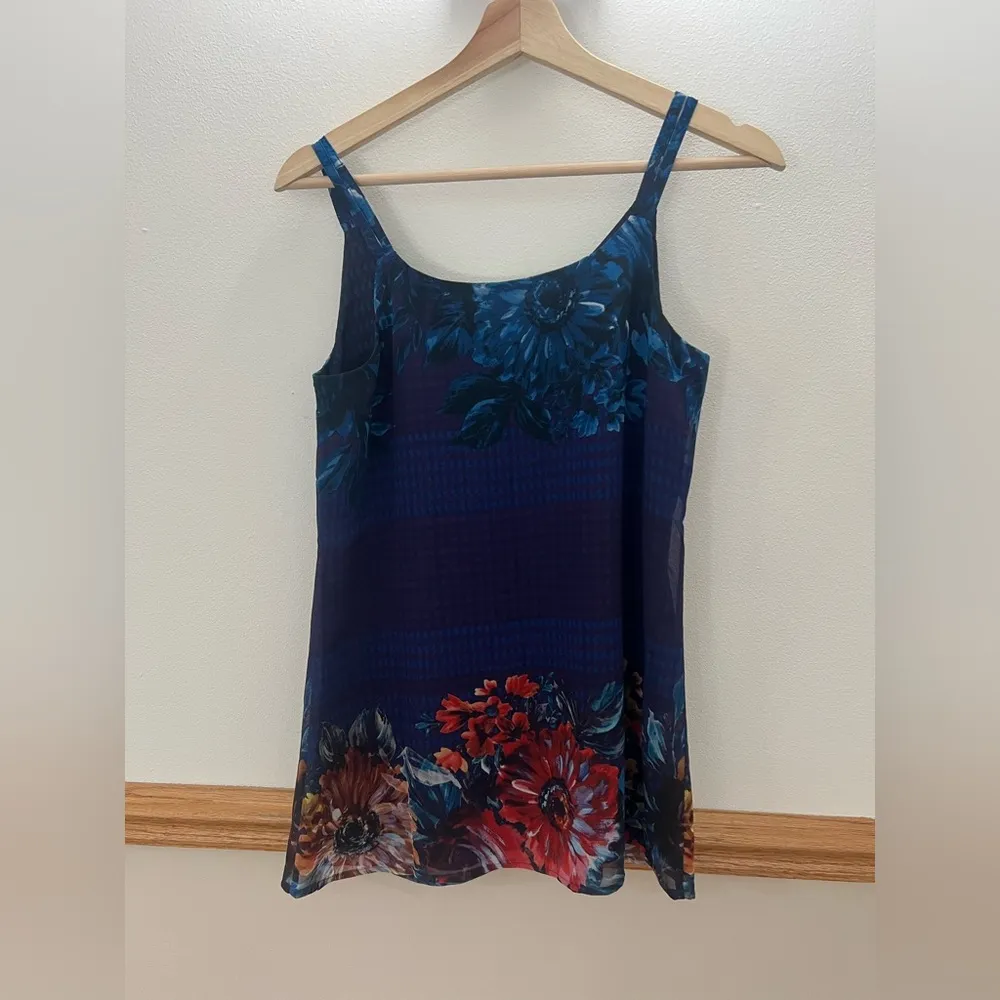 EUC Cabi Artist Camisole Blouse Floral Size XS Navy Blue - Image 3