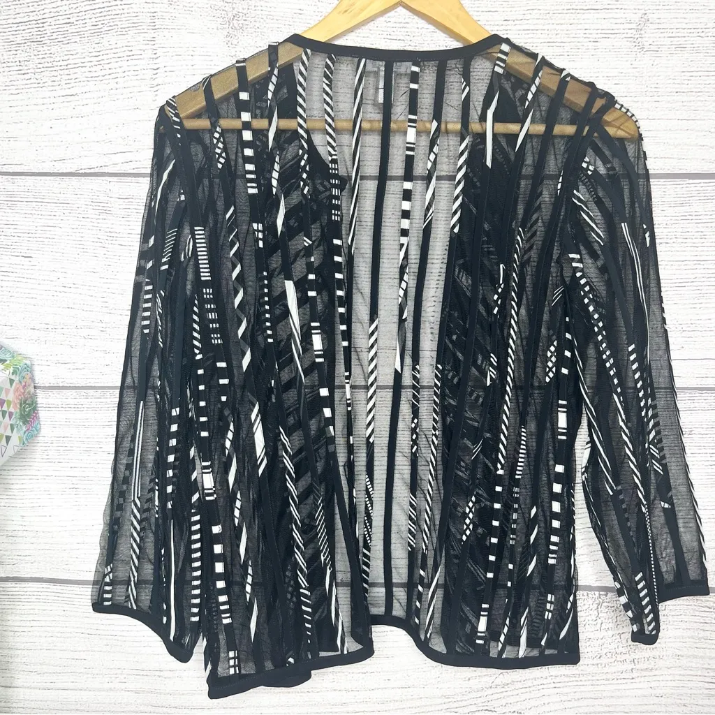 Chico's Black & White Sheer Ribbon Trim Blazer Jacket Size Medium Classy Dressy - Image 6