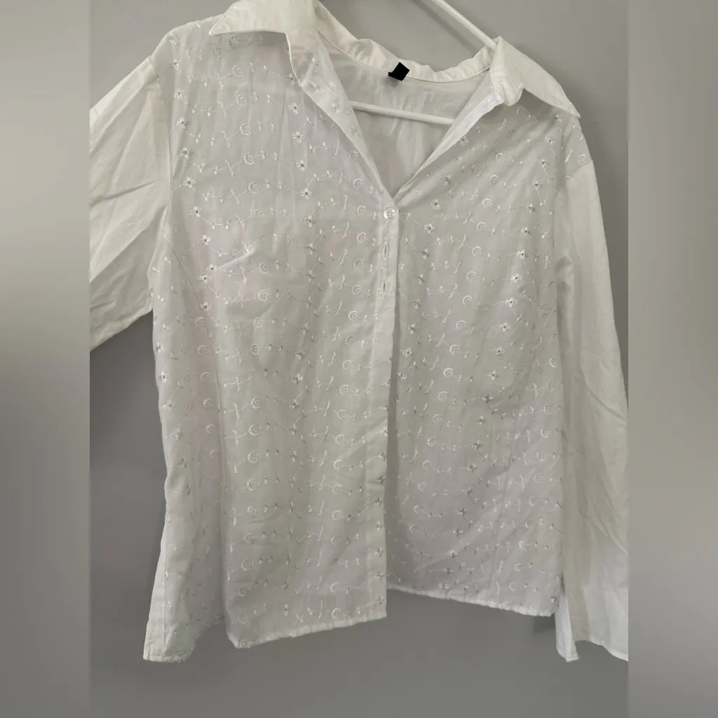 VTG Star City Embroidered Floral Button Up Blouse Long Sleeve White Size S M - Image 4