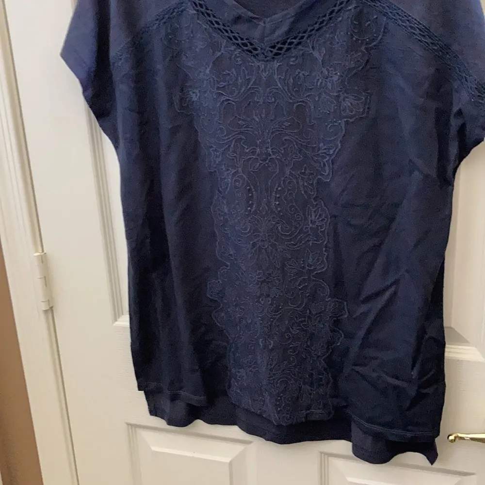 FINAL MARKDOWN Gloria Vanderbilt top small - Image 2