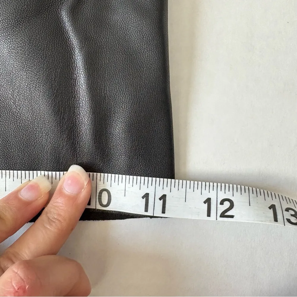 NWT BANANA REBUPLIC Vegan Leather wide leg Jumpsuit Size 4 Black strapless - Image 15