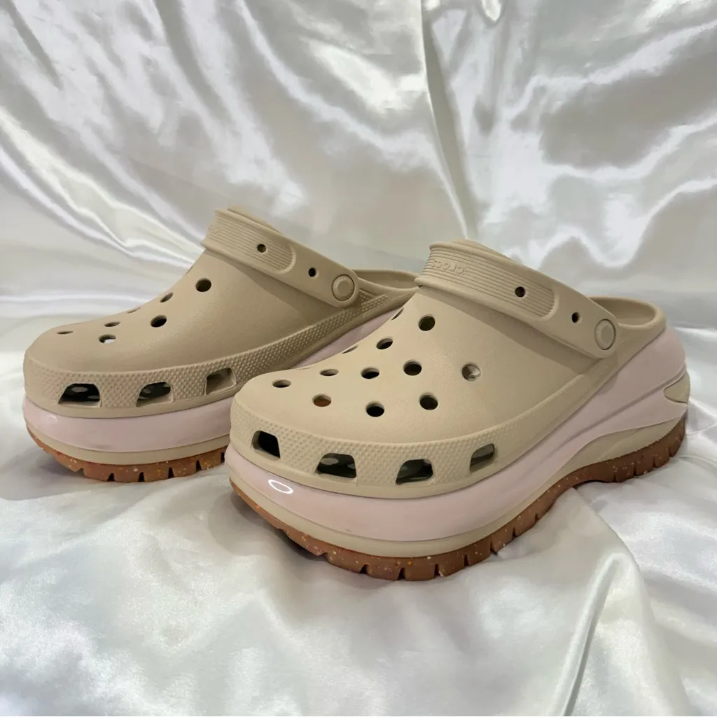 Crocs Mega Crush Clogs Size 9 Chai Tan Platform Comfort Slip On Fall Minimal - Image 6