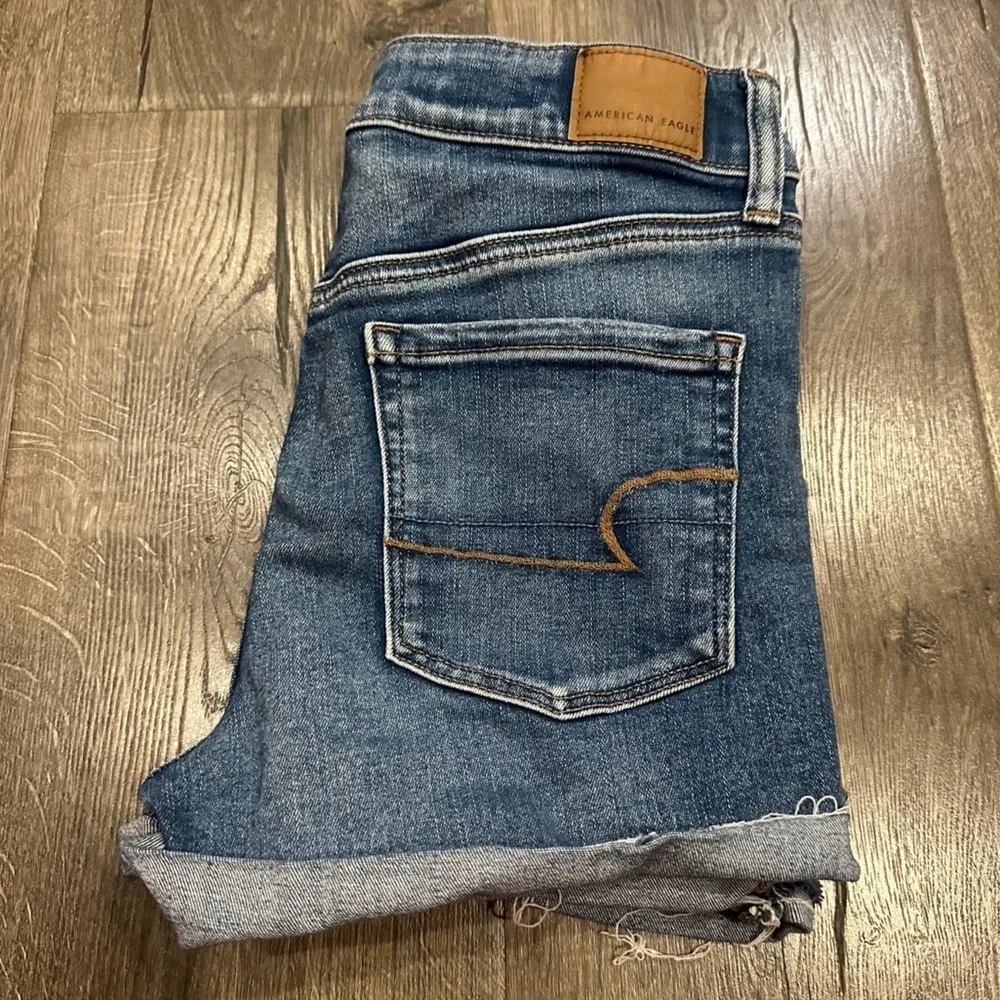 American Eagle Denim Jean Shorts Women's Next Level Stretch Hi Rise Shorty Sz 6 - Image 14