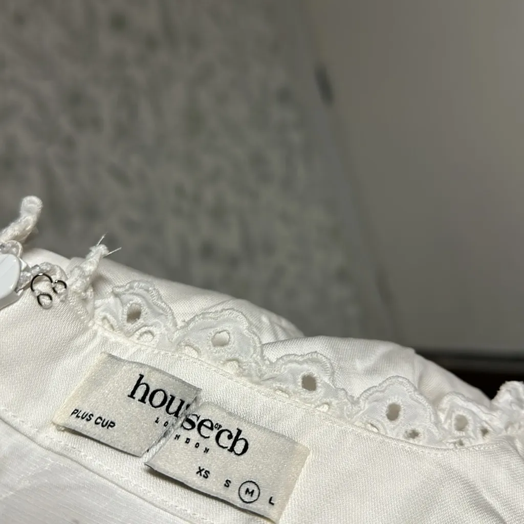 HOUSE OF CB M D-DD  'Tilly'‎ White Pin Tuck Mini Dress NWOT size M - Image 6