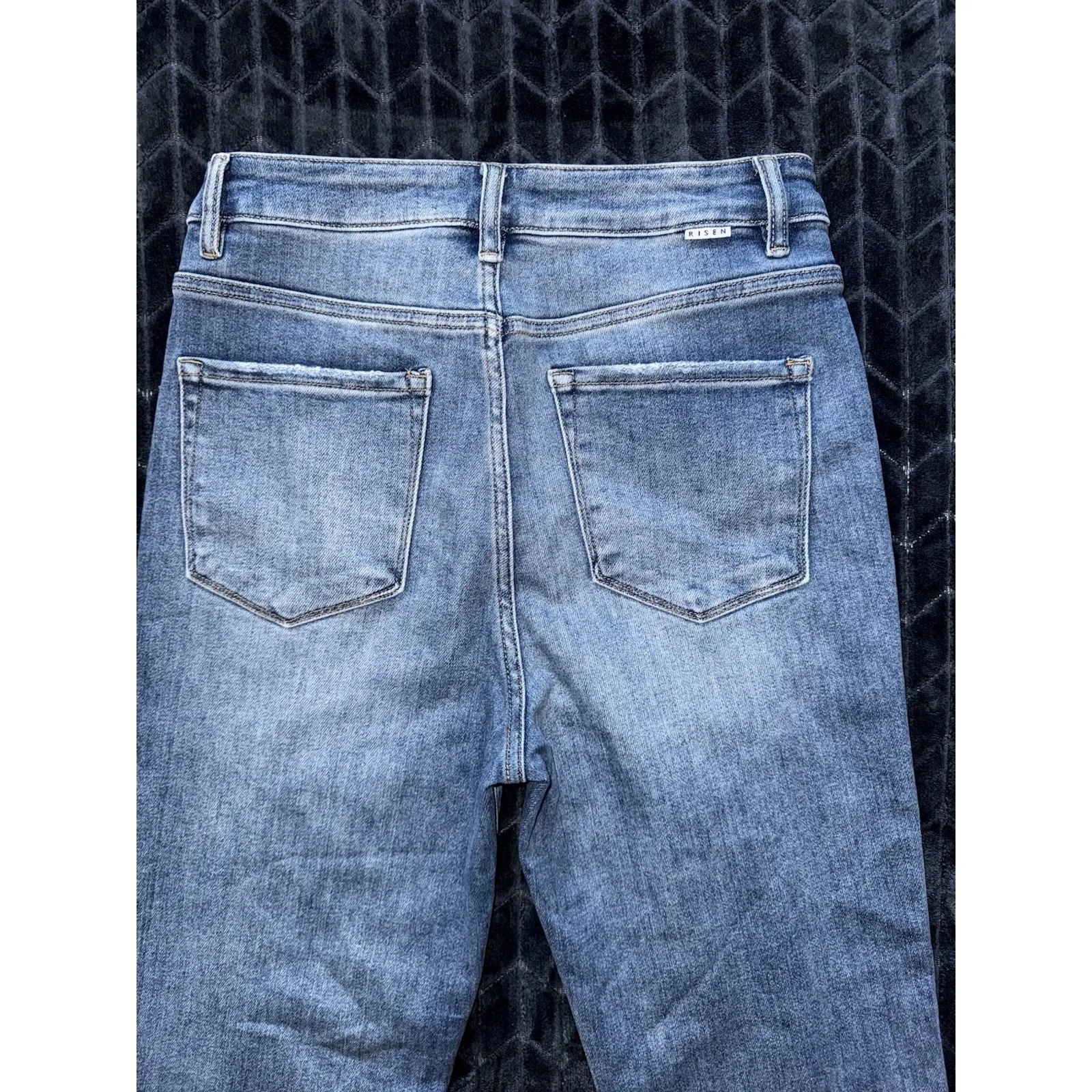 Risen Jeans Women's Blue Distressed Frayed Hem Flare Denim Size 29 - Image 7