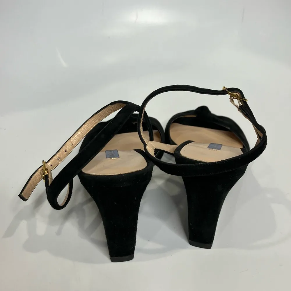 Stuart Weitzman black wedge sandals size 6 - Image 4
