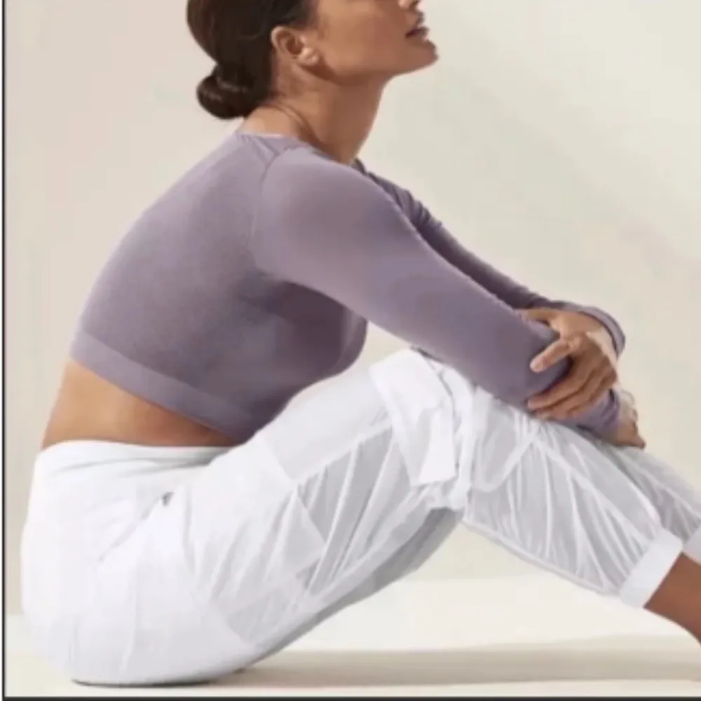 Athleta NWT  Parachute Cargo Pant - Size 8 - Image 2