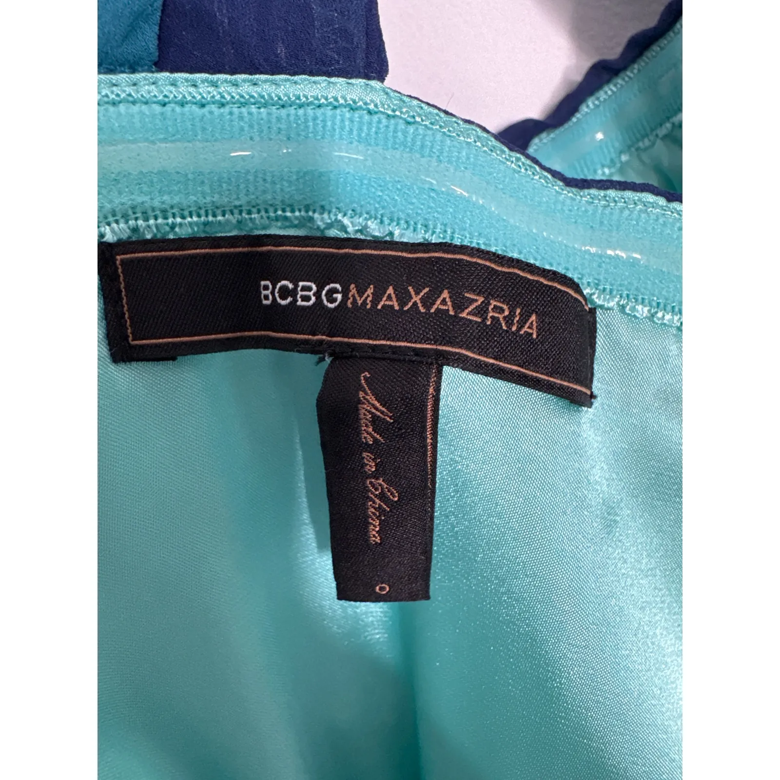 2000s BCBG Max Azria Teal Blue Ombre One-Shoulder Chiffon Evening Gown – Size 0 - Image 12