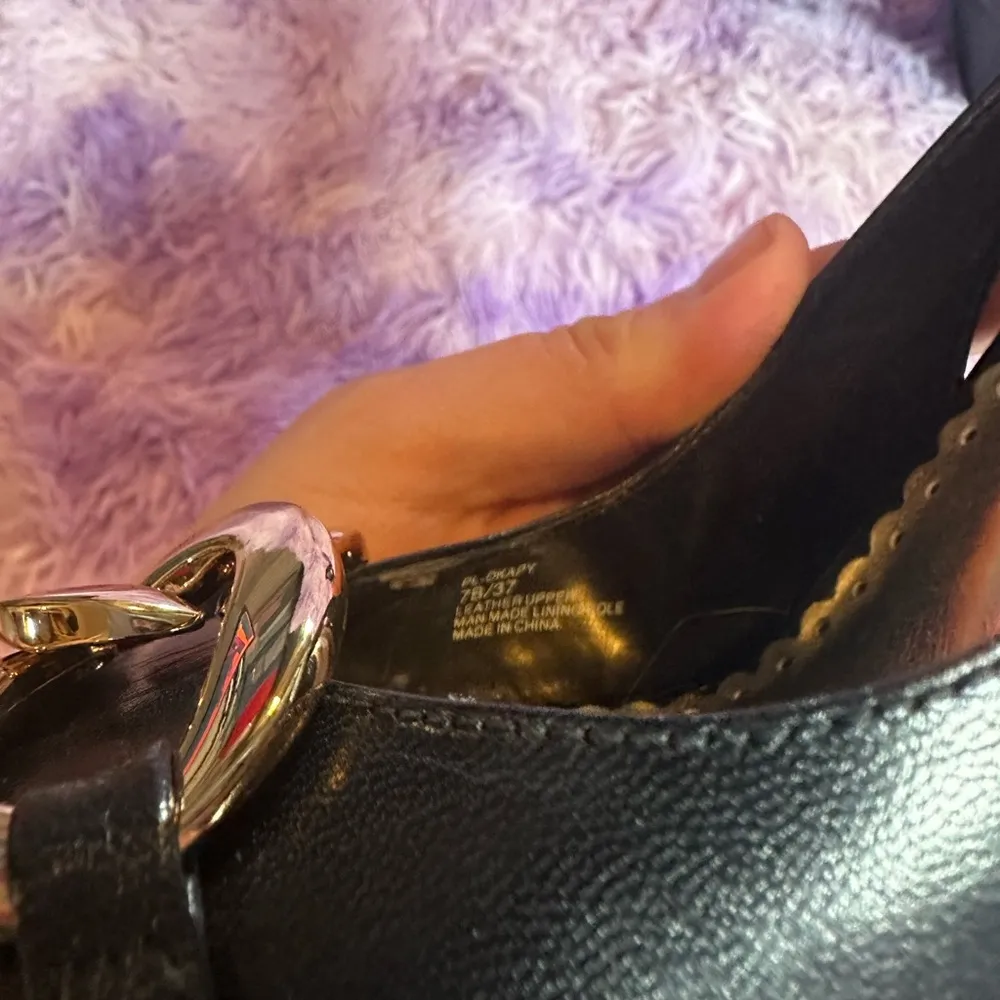 Y2K BCBG Black Patent Pleather Square Toe Pumps Women’s Heel w Gold Buckle 7M Size 7 - Image 8