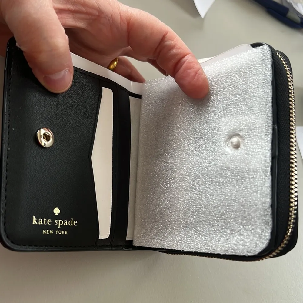 Kate Spade small leather zip around wallet black - Image 6