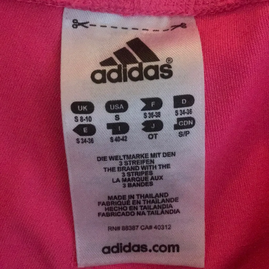 💕ADIDAS Workout Crops - Image 4