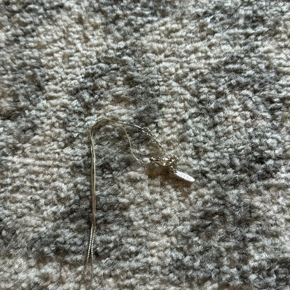 LUV AJ PENDANT NECKLACE - Image 4