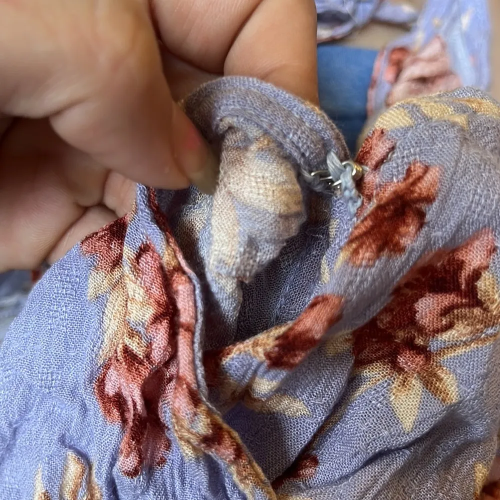 American Eagle floral cropped halter top - Image 3