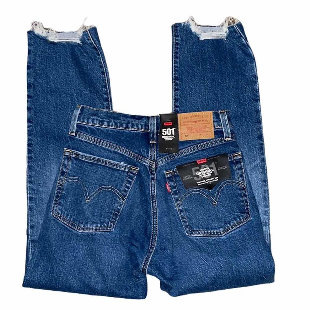 NWT Levi’s Premium 501 Crop Distressed Raw Hem Jean - Image 7
