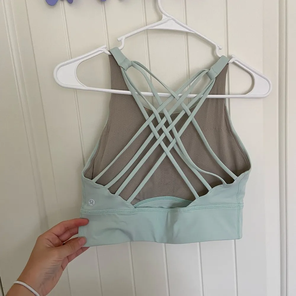 Lululemon women’s strappy cross-back‎ active top — medium - Image 2