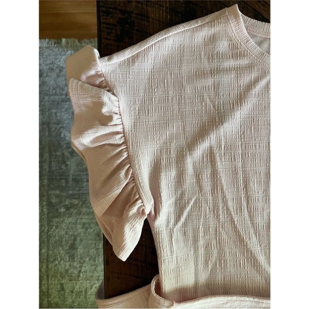 Emma and Michele pale pink dress with ruffle hem size medium - Image 8