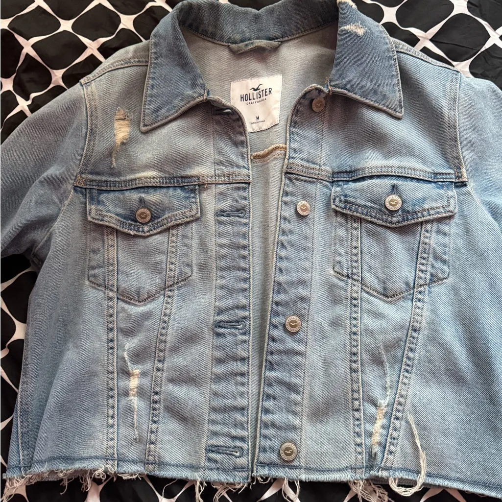 Hollister  Light Blue Cropped Denim Jacket - Image 2