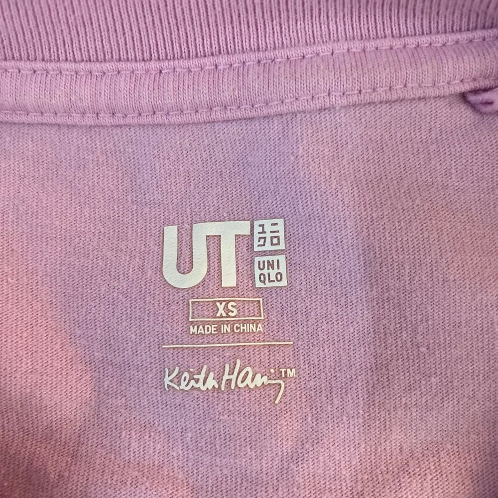 Uniqlo Keith Haring pink t-shirt w/barking dog sz XS - Image 5