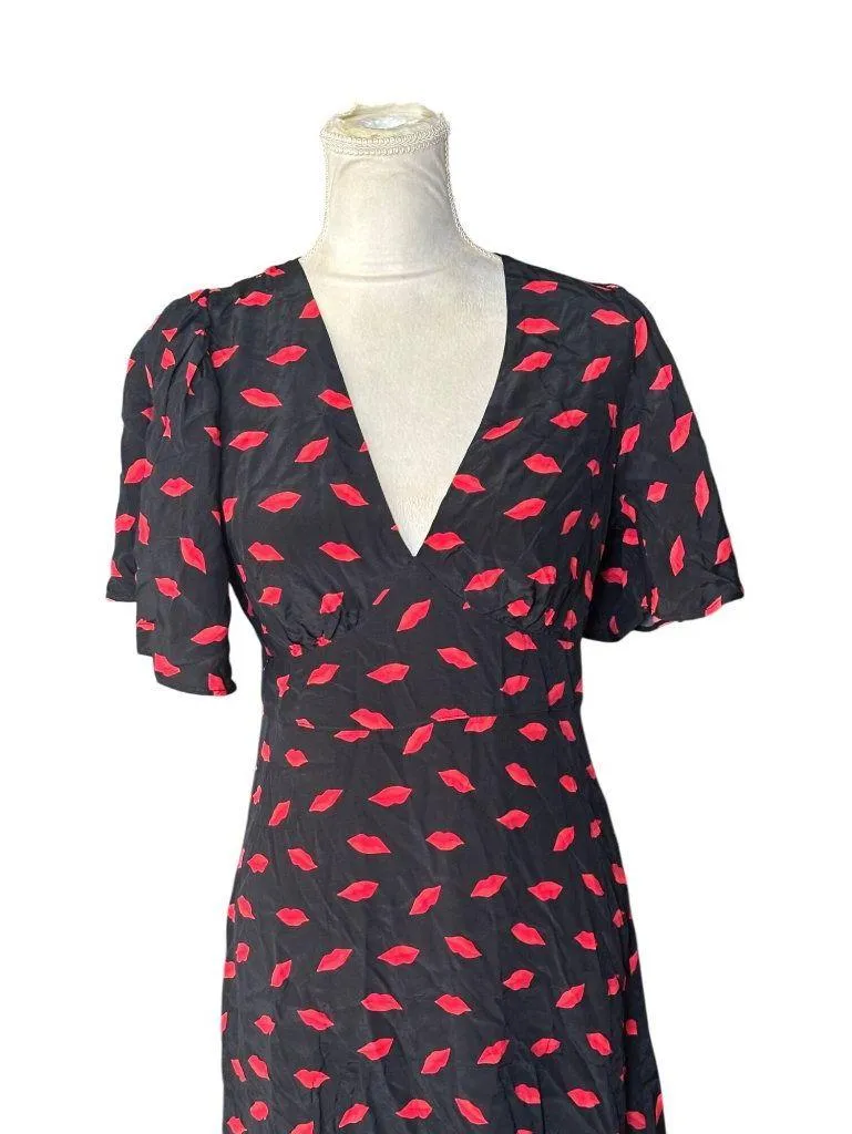 A New Day Black & Red Lip Print V-Neck Midi Dress Size 6 - Image 3