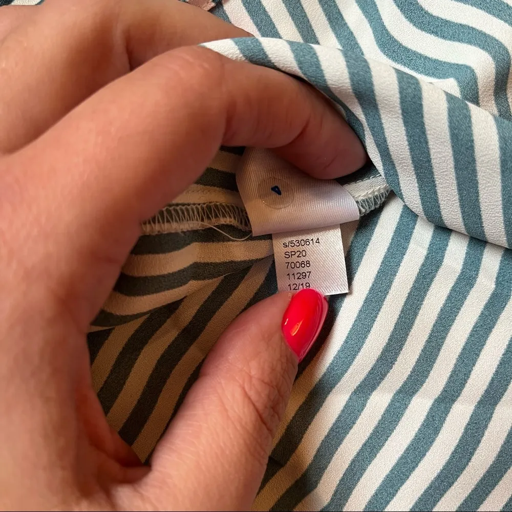 Ann Taylor petite striped shirred button down shirt size small petite - Image 8