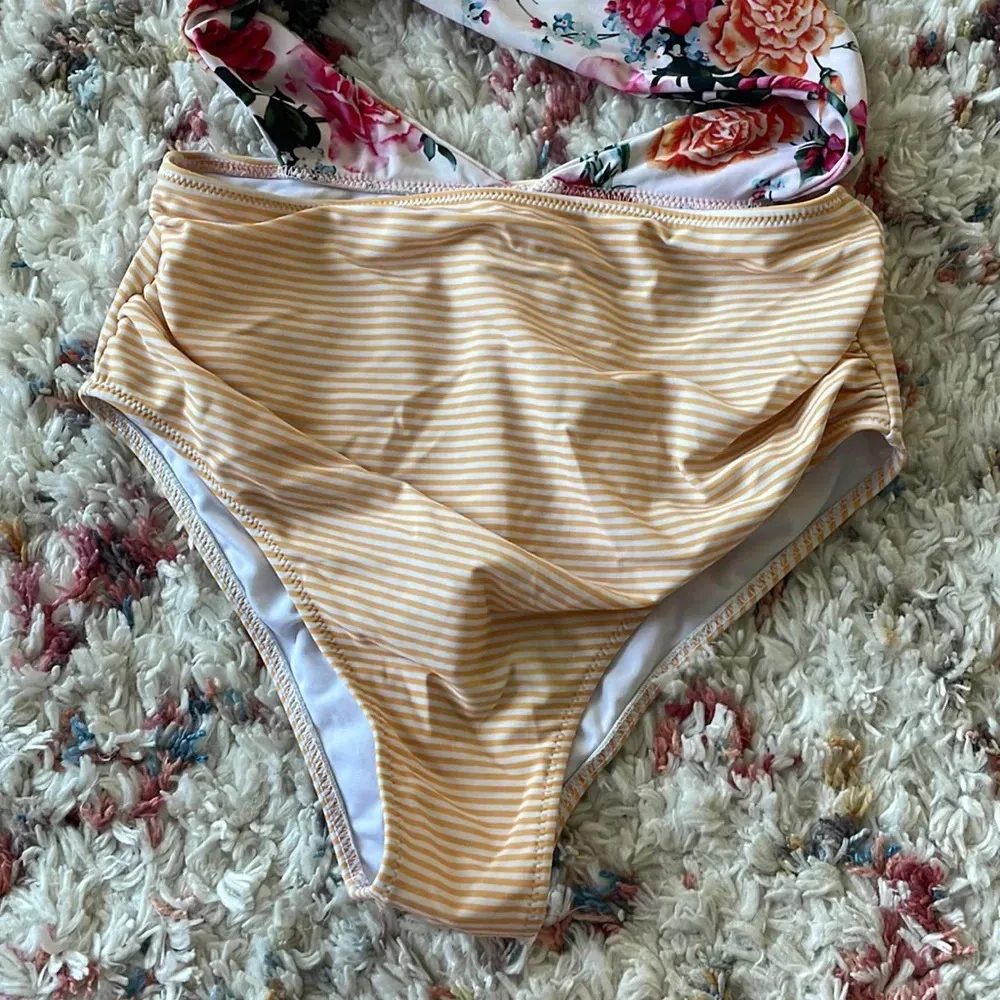 Cupshe Floral and Striped One Piece - Image 3