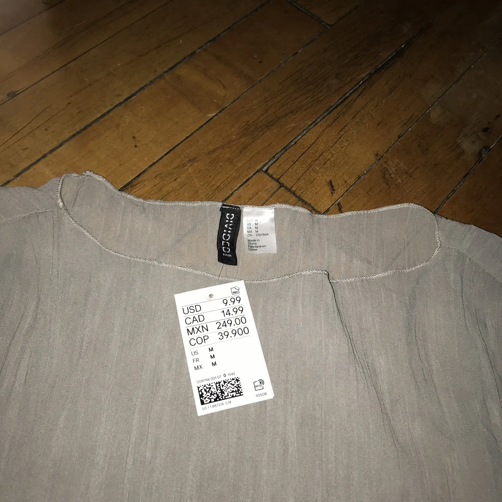 H&M Divided Womens Medium Gray Sheer Blouse NWT - Image 5