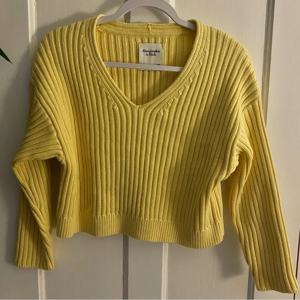 Abercrombie & Fitch Yellow Sweater - Image 2