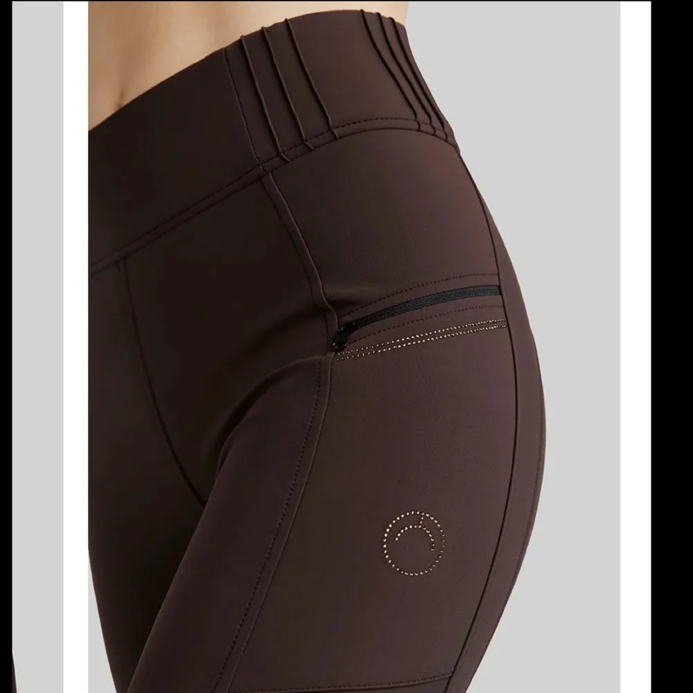 MoRosie Pintucks Pull On with Crystals - Image 4