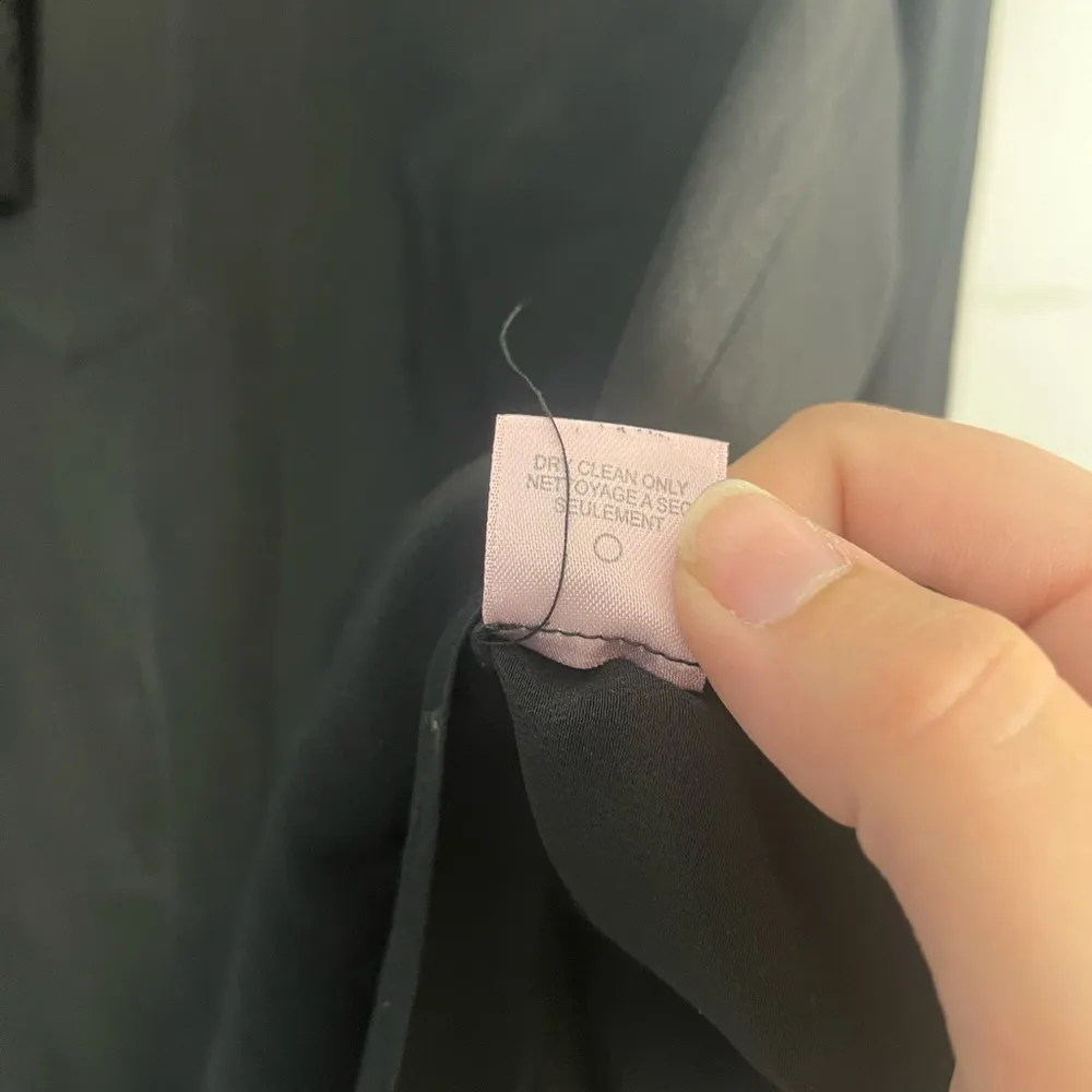 Calypso St Barth solid black 100% silk sheer blouse w/ mini pleats in size small - Image 4