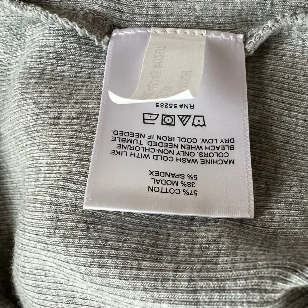 EXPRESS  Grey Ribbed Cutout Back Cropped Top XS - Image 12