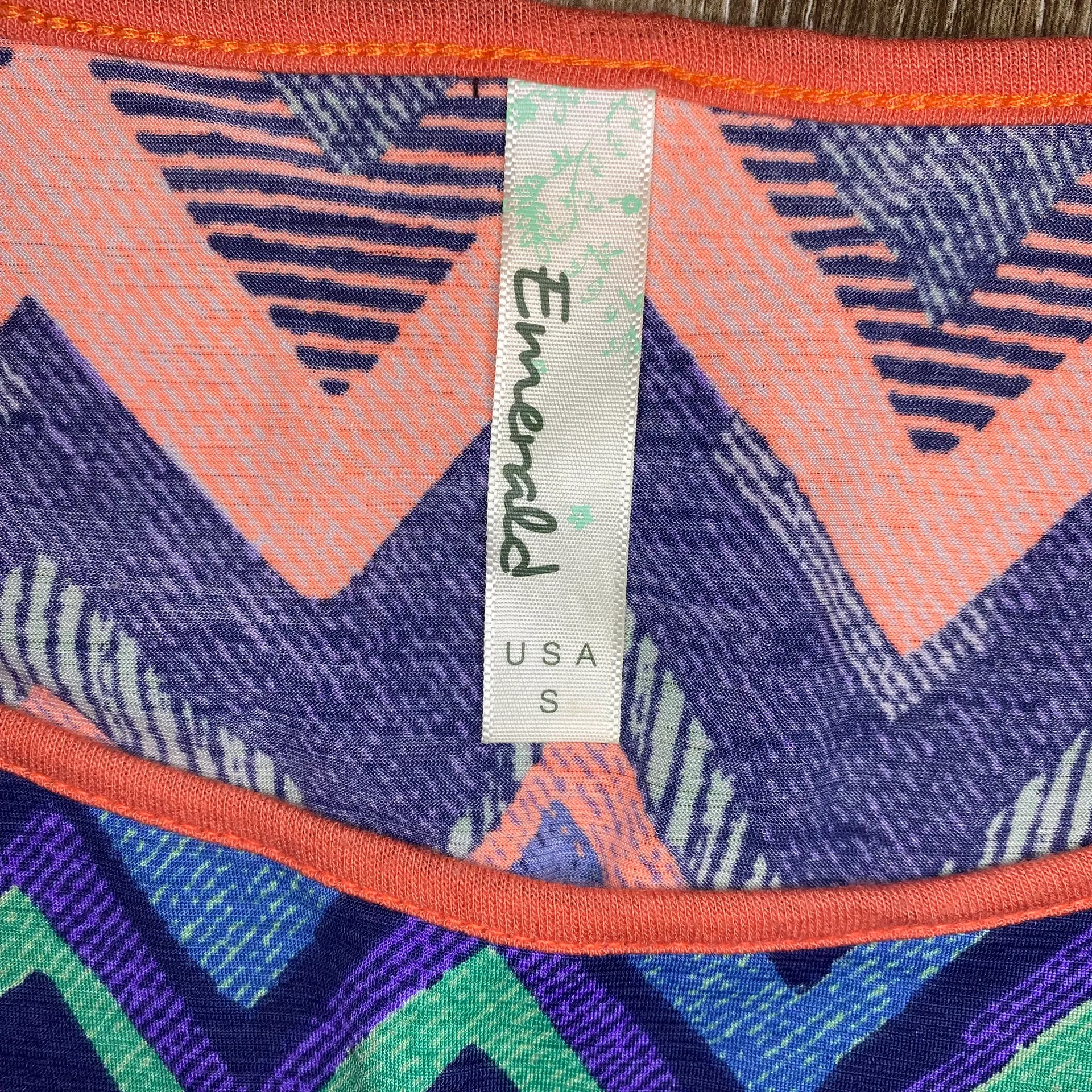 Emerald Sundae Womens Chevron Printed Shirt - S - Image 4