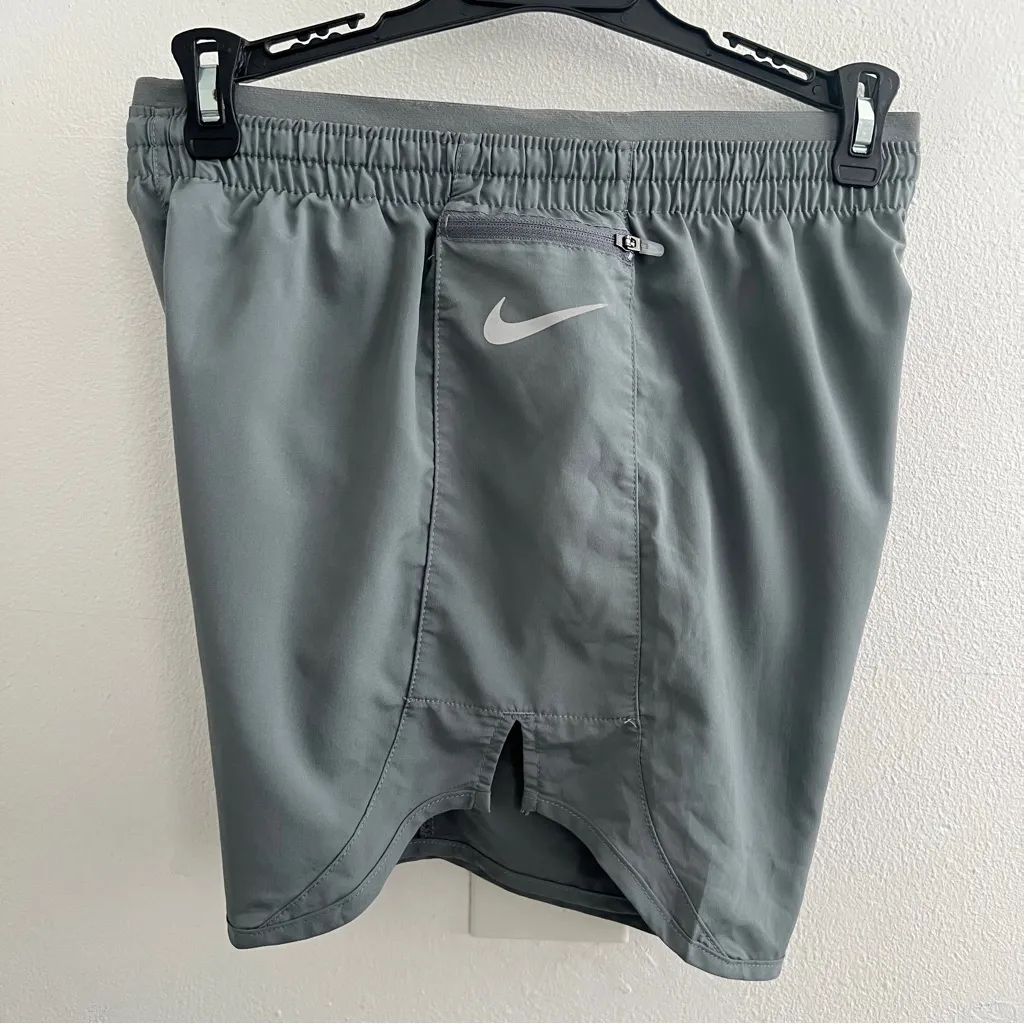 Nike W Nk Tempo Luxe Women's Shorts 3 Inches Women's Gray Athletic Shorts - Image 8