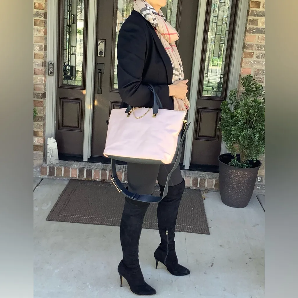 Authentic CHLOE BAILEY leather bag- BEAUTIFUL 🌹🌹 - Image 2