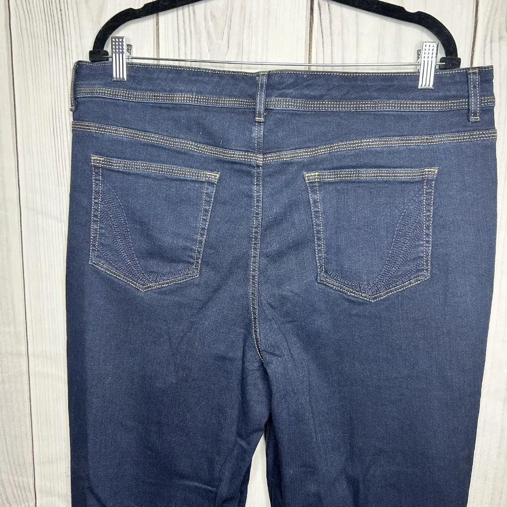 Style & Co Sz 18 Straight Leg Jeans High-Rise Stretch Dark Wash (38 x 31) NWOT - Image 8