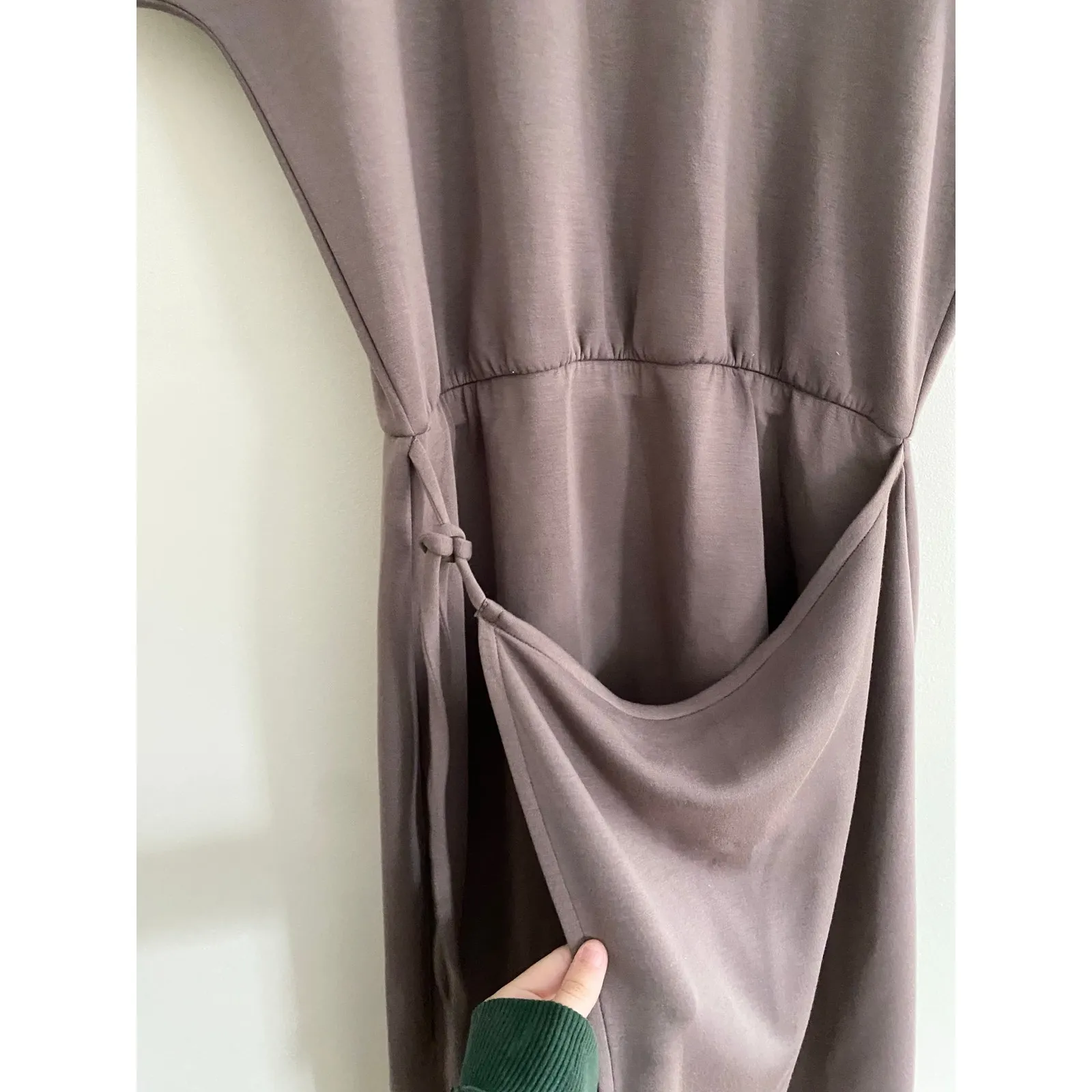 SPANX AirEssentials Tie Waist Midi Dress in Smoke Size Medium - Image 5