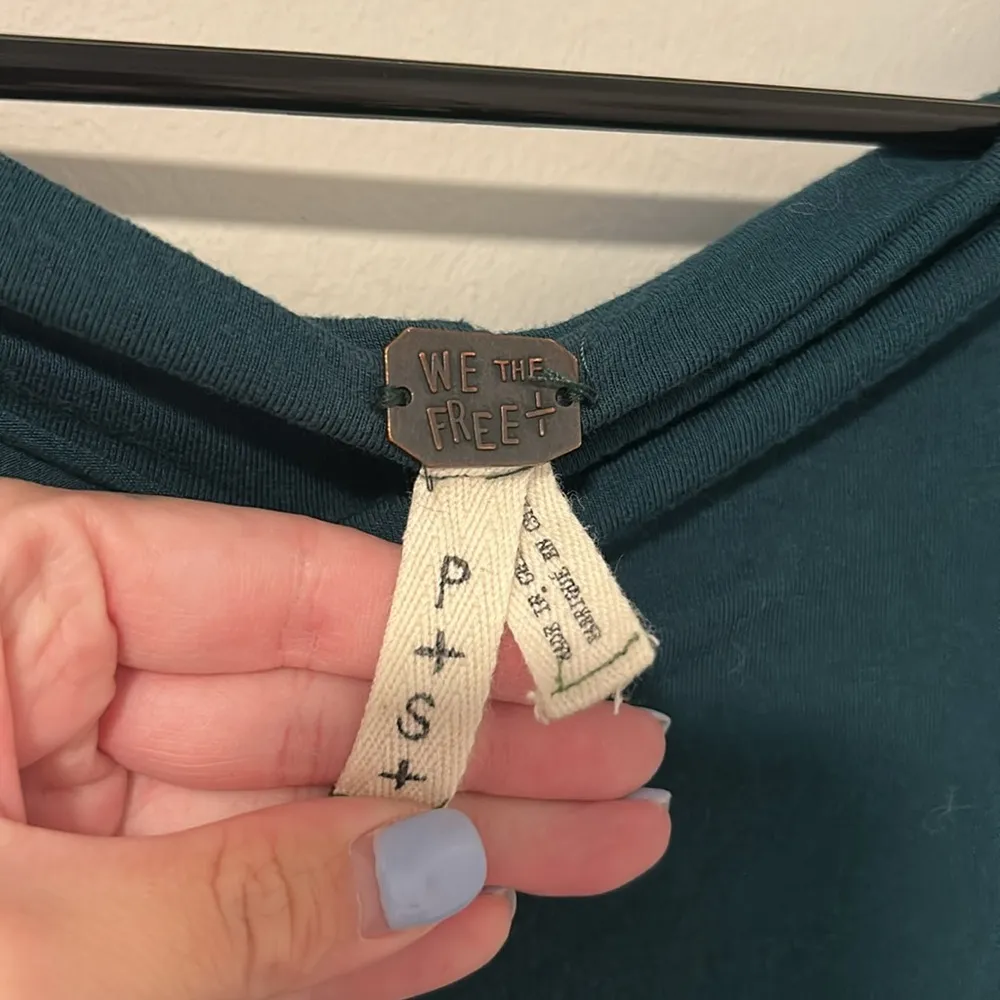 We The Free Free People Green Long Sleeve Flowy Shirt Size Small - Image 2