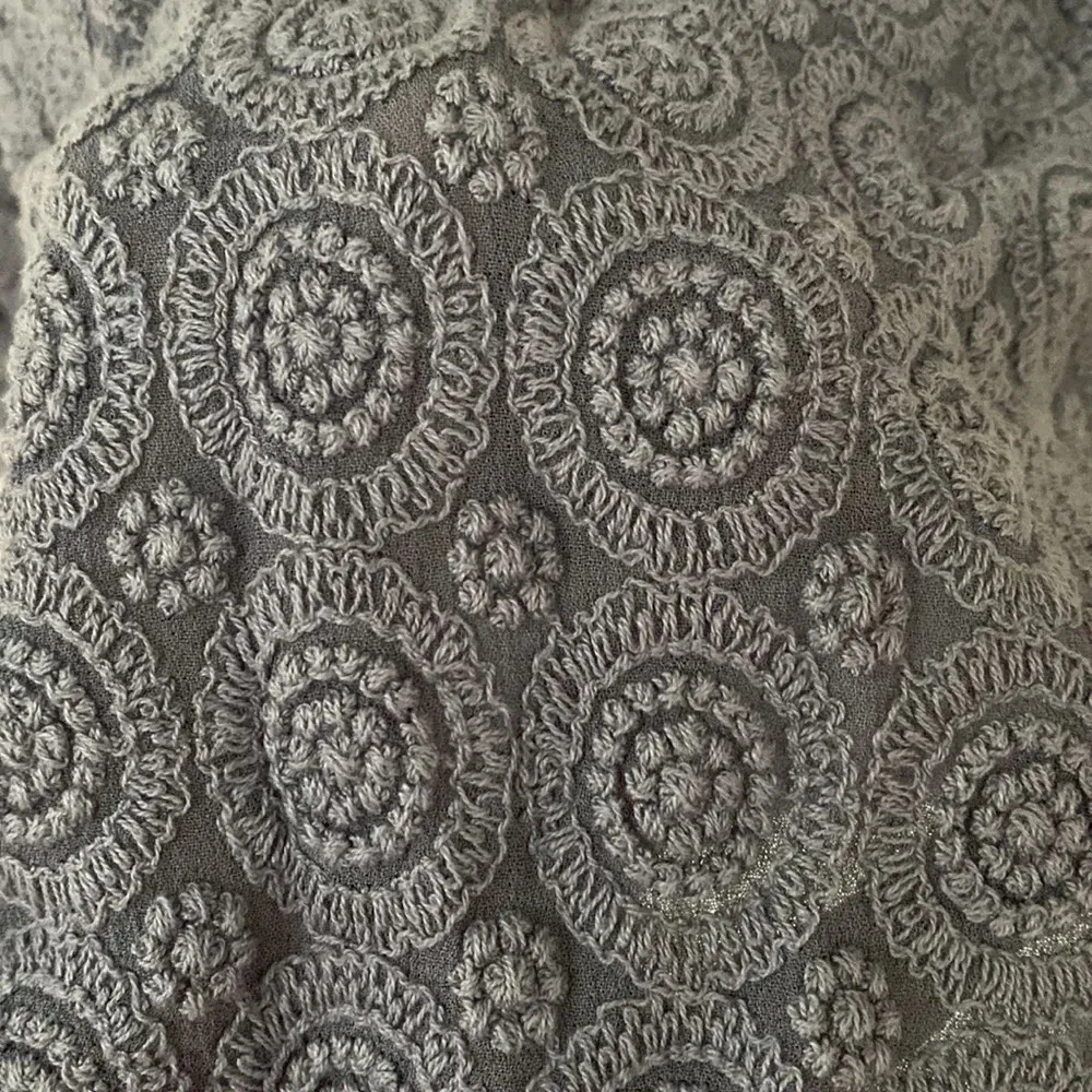 Sundance Catalog Ombré Purple Gray Lace Sequin‎ Crochet Blouse Top Size Small - Image 4