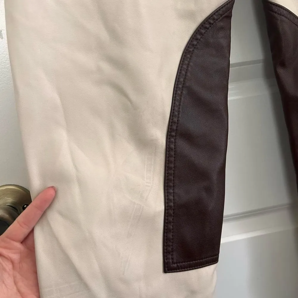 Still here the tate cream abstract brown Vegan leather pants sz 29 - Image 5