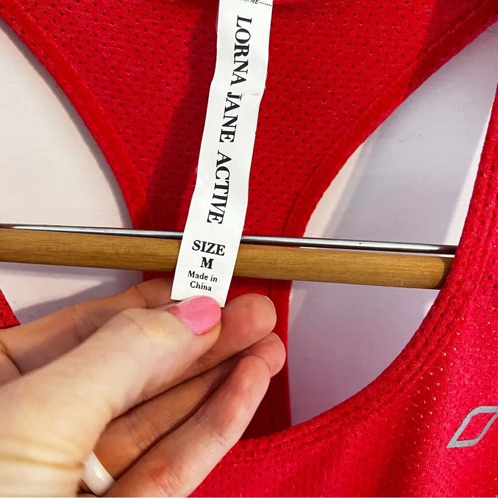 Lorna Jane Freshman Mesh Tank Top. Size Medium. EUC - Image 3