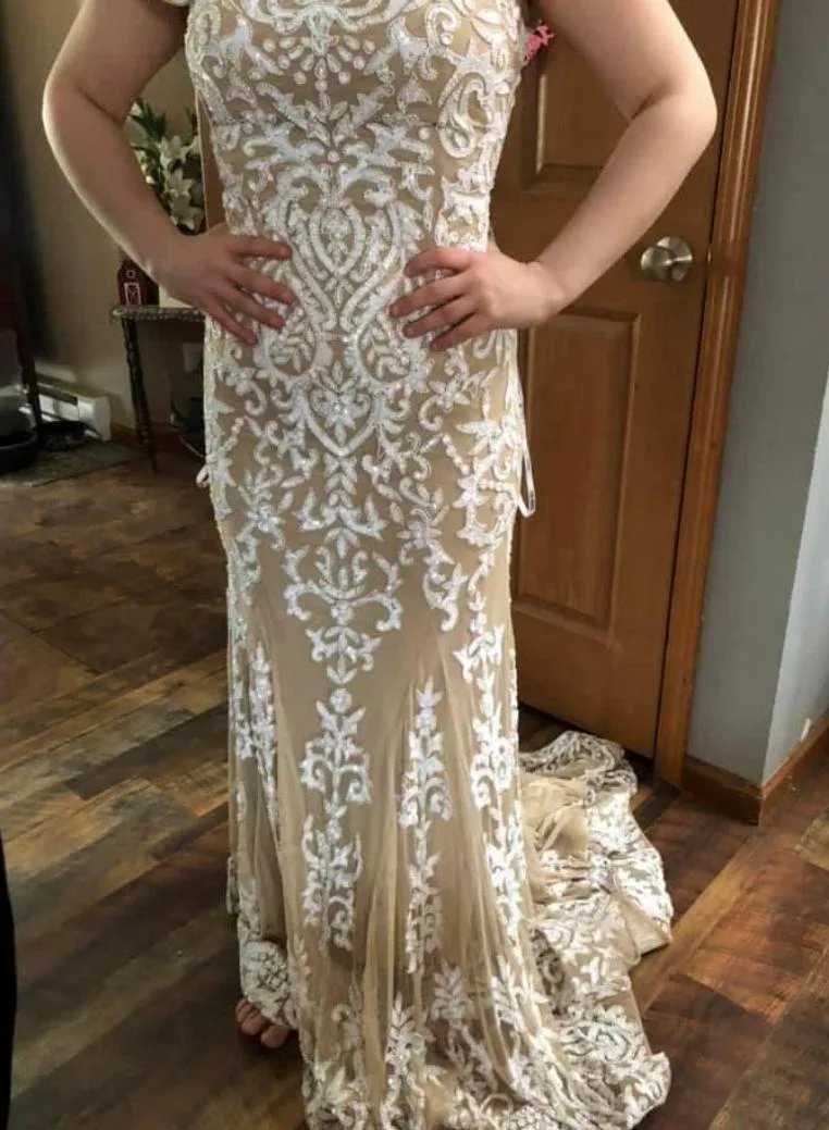 Henris Prom Dress  - Image 2