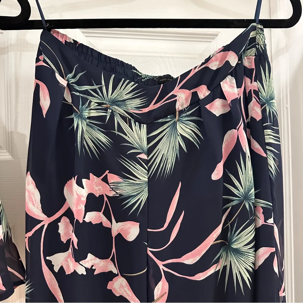 JustFab Miss Avenue Tropical Print Halter Top Wide Leg Pant 2pc Set Blue Pink M - Image 9