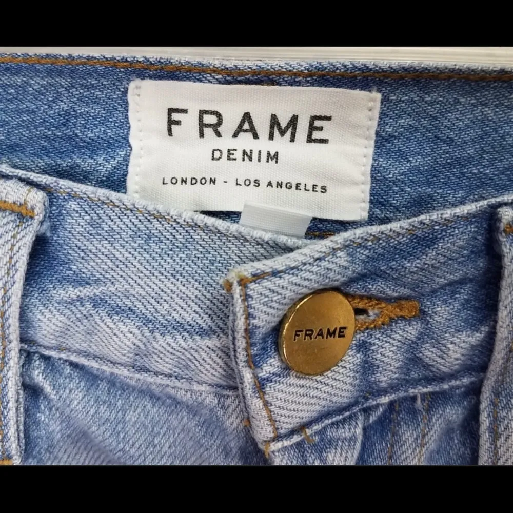 FRAME New Mini Distressed Skirt in Palmdale - Image 10