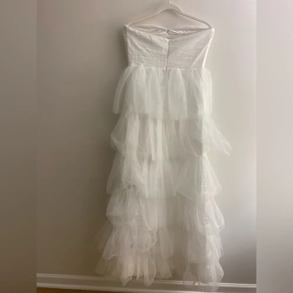 Phenomenal Passion White Tulle Pleated Strapless Maxi Dress Large - Image 5