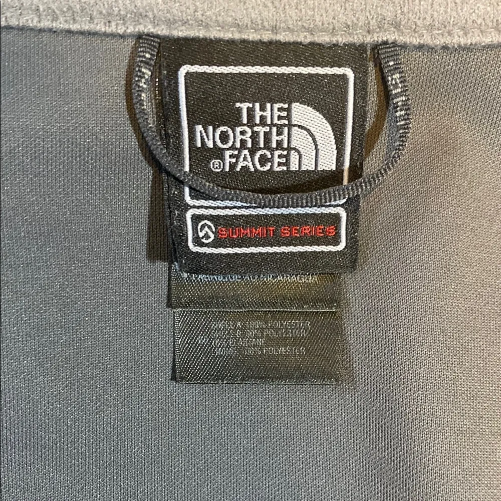 The North Face Green and Gray Ski Jacket with Hood - Image 9