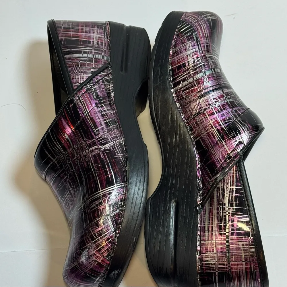 Dansko Women's Clogs in Black and Purple 39 - Image 10