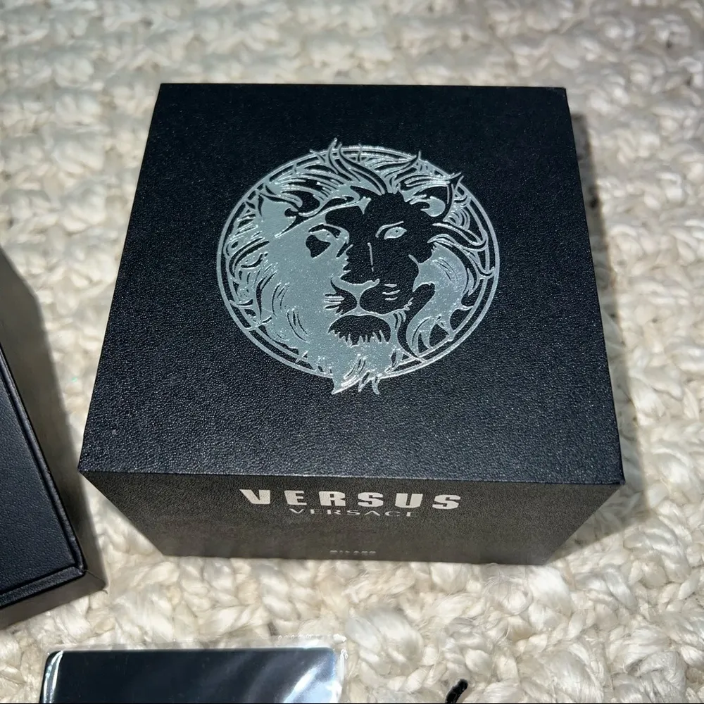 Versus Versace Watch - Image 4