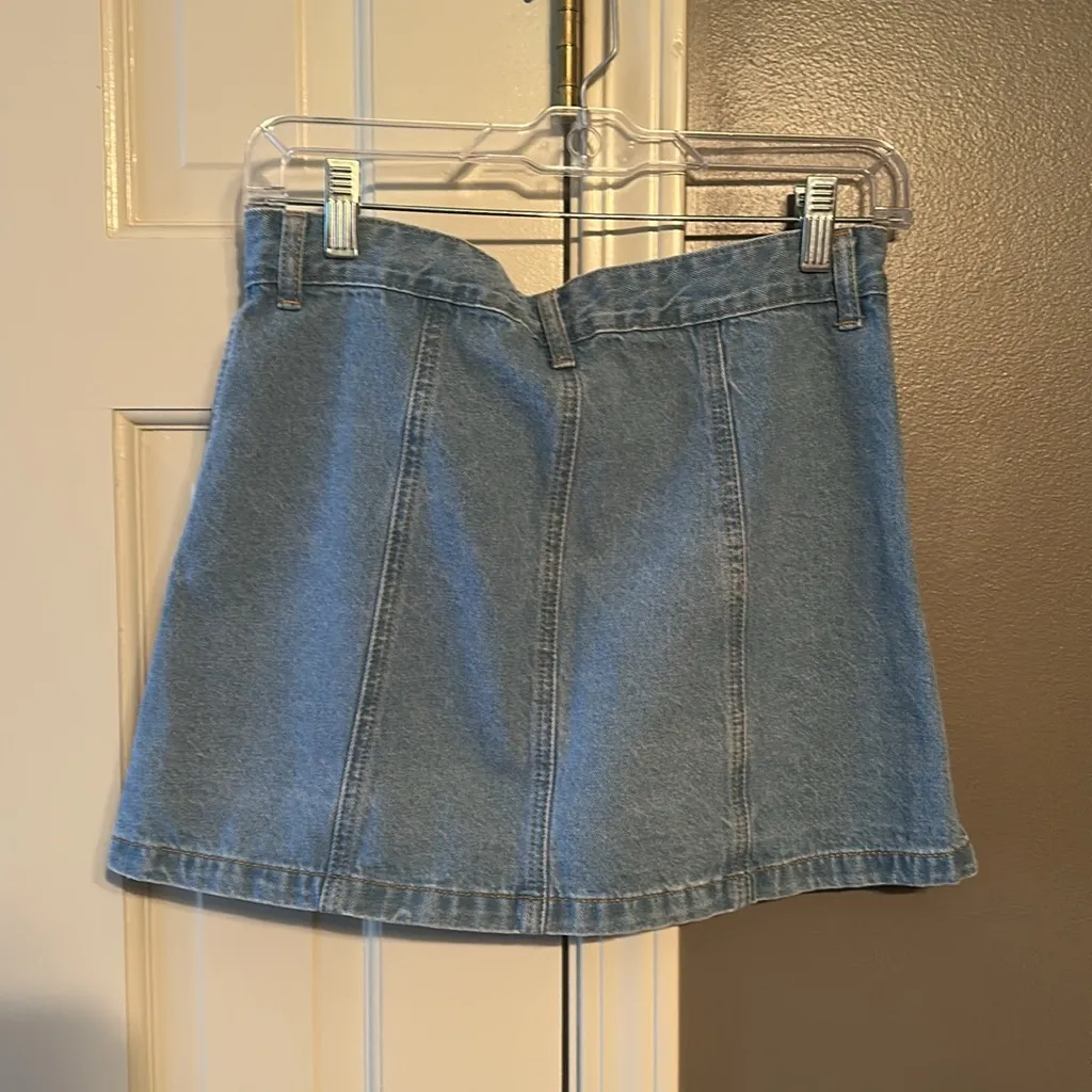 Forever 21 button front denim skirt - Image 3
