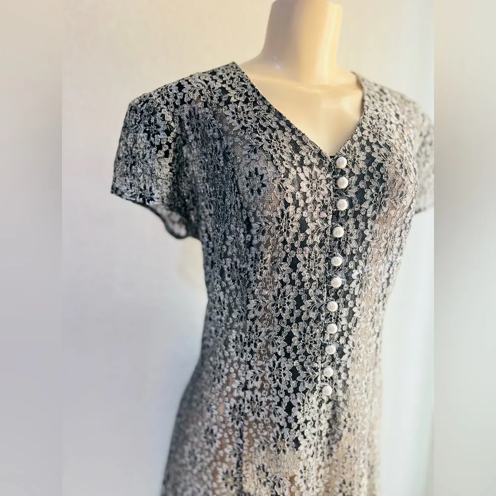 Vintage women’s dress see through size med to large measurement are included Black - Image 2