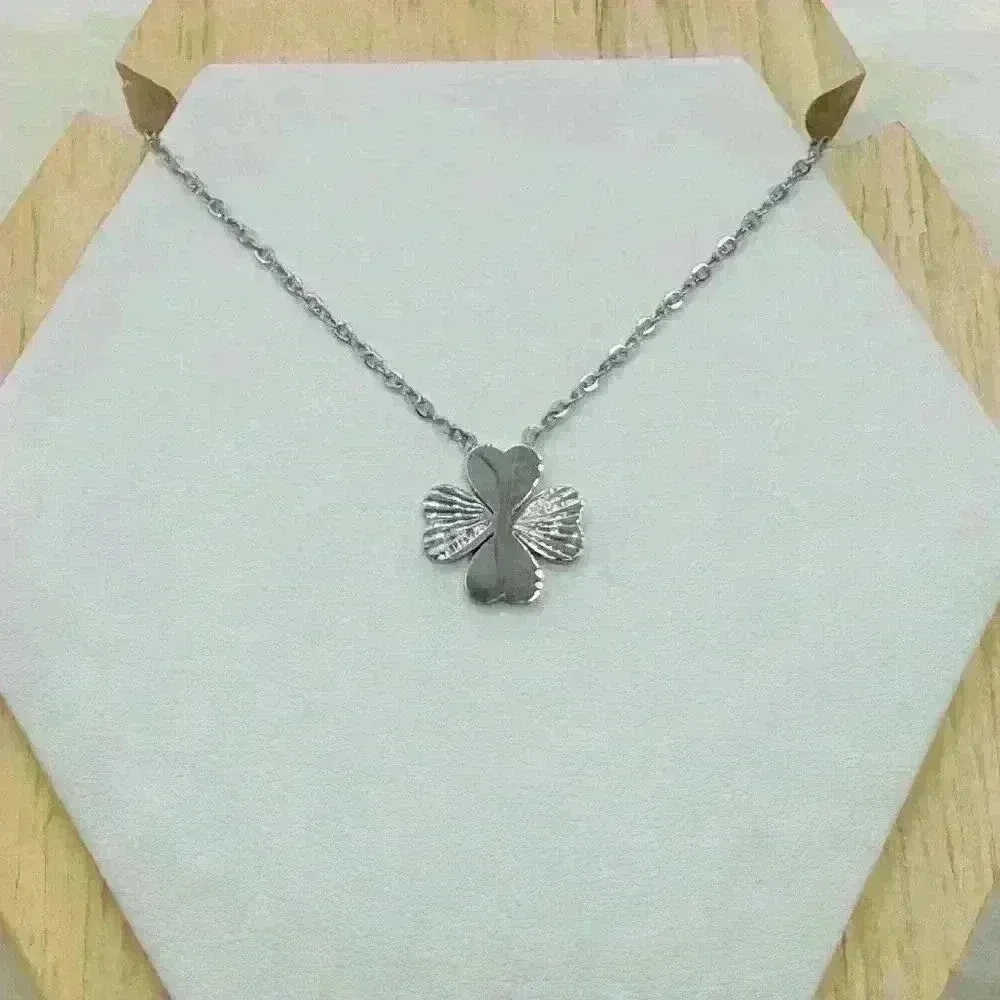 Darla Four Leaf Clover Pendant Necklace in Silver - Image 4